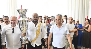 Başpehlivan Okulu'ya, memleketinde görkemli karşılama