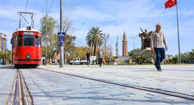 Büyükşehir'in toplu ulaşım araçları 15 Temmuz'da ücretsiz