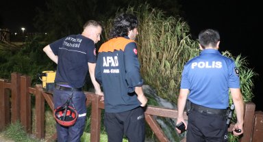 Falezlerden denize düştüğü iddia edilen kişi aranıyor