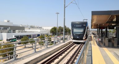 Havalimanı Gelen Yolcu Terminali'ne yeni tramvay durağı
