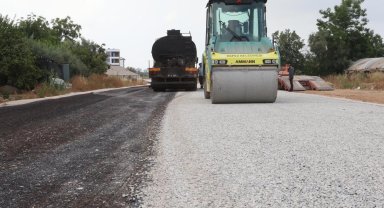 Kepez'de ilçe yolları yenileniyor