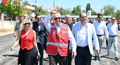 Kocagöz'ün anonsuyla Kepez'in sathi asfalt sezonu başladı