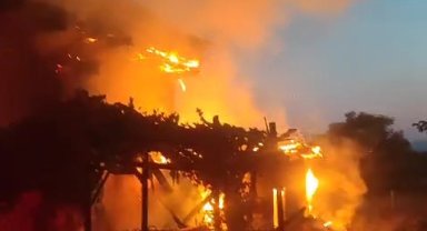 Korkuteli'de ev yangını