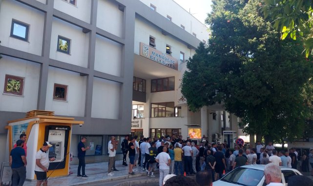 Manavgat Belediyesi'ne 'rüşvet' operasyonunda 28 kişi gözaltında, 6 şüpheli firari