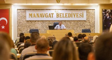 Manavgat'ta başkan vekili seçiminde istifa denklemi