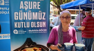 Muharrem ayı boyunca 19 ilçede aşure ikramı