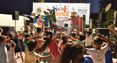 Sütçüler Mahallesi, 'Sahne Kepez' ile renklendi