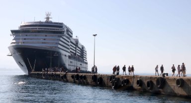 ABD'li turistler kruvaziyerle Alanya'ya geldi