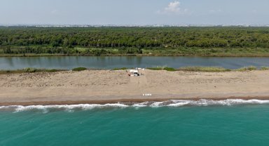 Arkası nehir, önü deniz manzaralı 'sahilkondu'