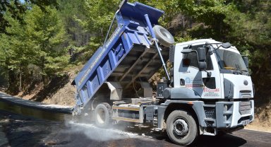 Çiçekoluk'ta 40 yıllık asfalt özlemi sona erdi