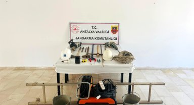 Jandarmadan kaçak kazıya suçüstü