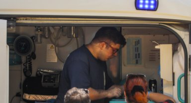 Klima yangınında ev büyük hasar aldı