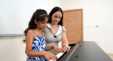 Konyaaltı'nda geleceğin sanatçıları yetişiyor