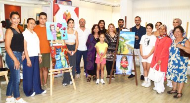 Küçük sanatçıların sergi heyecanı