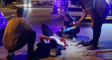 Motosikletli kurye kazada yaralandı