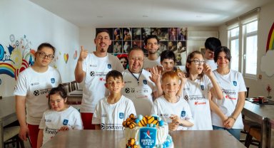 Özel sporculara basketbol eğitimi