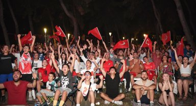 12 dev adam için Konyaaltı'nda tek yürek oldular