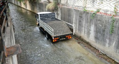 Alanya'da dere temizleme çalışması