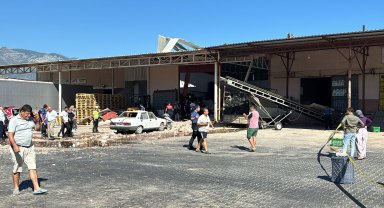 Antalya'da, toptancı halinde iş yerinde patlama: 1 ölü, 3 yaralı- Yeniden