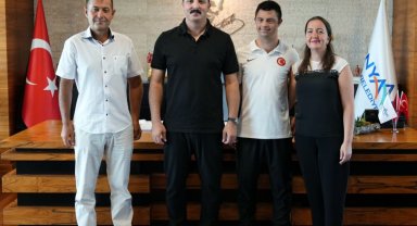 Başkan Kotan'dan milli yüzücüye destek