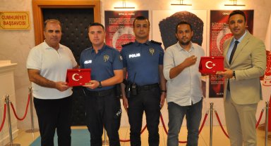 Başsavcı Korkmaz'dan polislere plaket