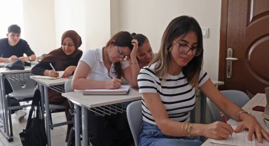 Büyükşehir'in YKS hazırlık kursları başladı