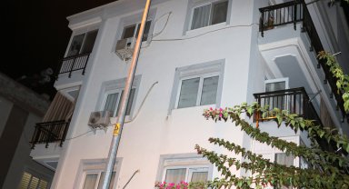 Çıkan tartışmada tabancayla komşularını yaraladı