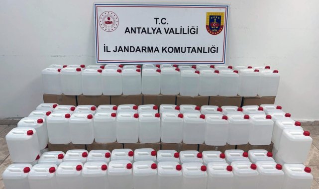 Döşemealtı'nda kaçak alkol operasyonu