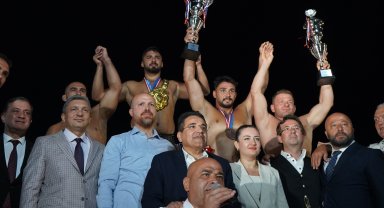 Elmalı'da başpehlivan Enes Doğan