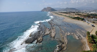 Gazipaşa'nın doğal havuzlarına yoğun ilgi