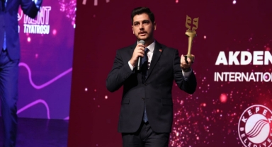 'Herkes sussa sanat susmaz'