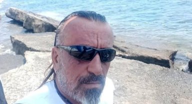 Kazada ağır yaralanan sürücü kurtarılamadı