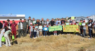 Korkuteli'de fidanlar toprakla buluştu