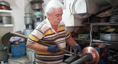 54 yıllık bakır ustası: Doğru kullanılırsa bakır şifa kaynağıdır