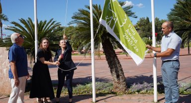 Antalya'ya ilk yeşil bayrağı göndere çekildi