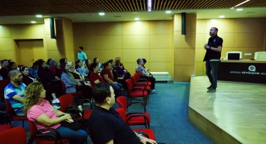 Büyükşehir personeline madde bağımlılığı ile mücadele eğitimi