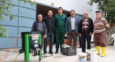 Büyükşehir'in ceviz soyma makineleri üreticilerin hizmetinde