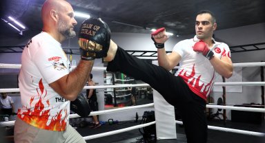 Dahiliye uzmanı doktor, jiu-jitsu sporunda Avrupa ikincisi