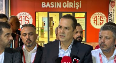 Hesap.com Antalyaspor Başkanı Rıza Perçin: Emre hoca ile devam edeceğiz