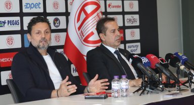 Hesap.com Antalyaspor'da Erol Bulut ile 2 yıllık sözleşme imzalandı