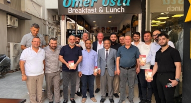 Karataş kitabını tanıttı