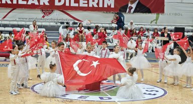 Kepez'de Cumhuriyet kutlamaları