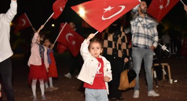 Kepez'de Cumhuriyet ve Bilimle Gece Gözlemi