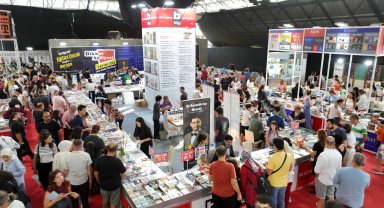 Kitap tutkunları Antalya Kitap Fuarı'nda buluşuyor