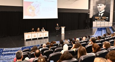 Muratpaşa'dan madde bağımlılığını önleme konferansı