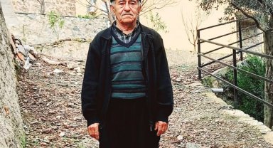 Otomobille çarpışan motosikletli hayatını kaybetti