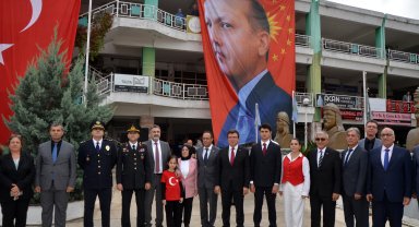 Serik'te çelenk töreni yapıldı