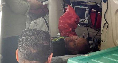 Taşınma kavgasında komşusunu bıçakladı