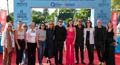 Uluslararası yarışma filmleri seyirciyle buluşuyor