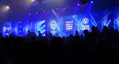 'Bütünsellik: Ruh, Zihin, Beden' temalı 5'inci Sürdürülebilir Eğitim Sempozyumu başladı